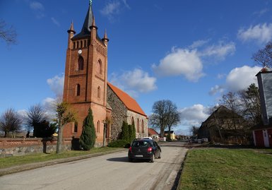 Kirche Segeletz (1)